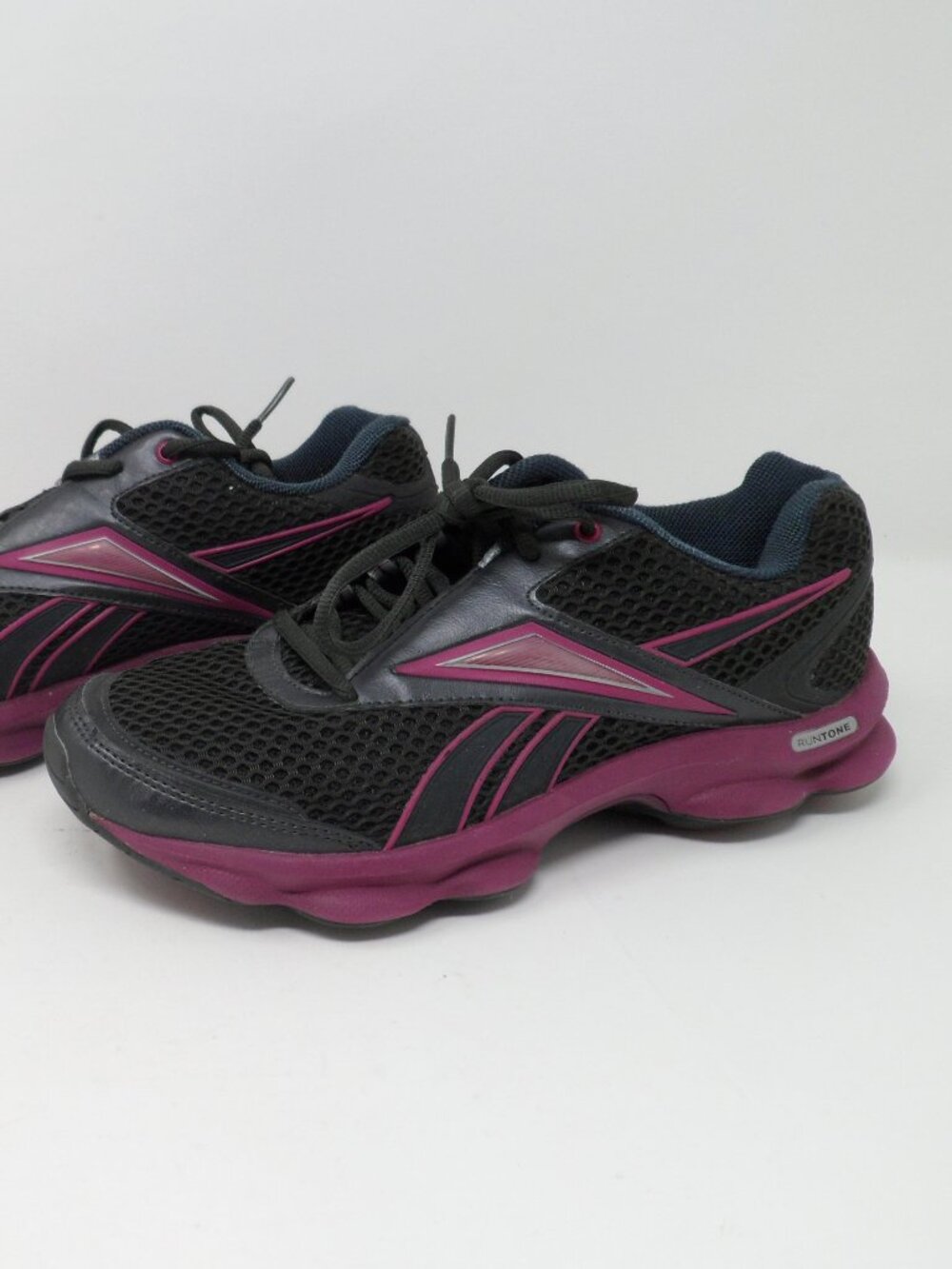 Ladies Reebok Runtone Action Sneakers 7.5